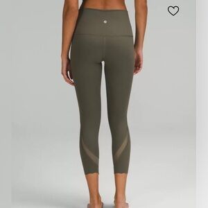 Lululemon Scalloped 27” side 6 leggings! Olive! Amazing condition!